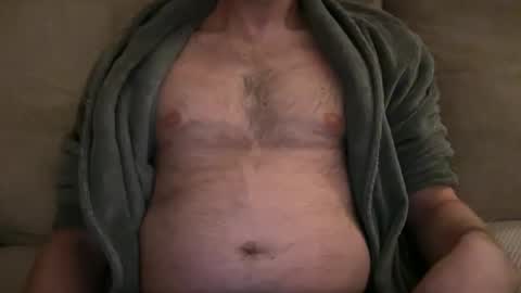 Snapshot of maxwellj1234 chatting on October 18, 6:37 am maxwellj1234 online show from October 18, 6:37 am