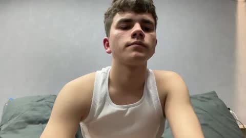 Snapshot of maxwoolf chatting on April 9, 2:55 pm Max online show from April 9, 2:55 pm