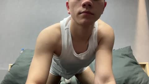 Snapshot of maxwoolf chatting on April 10, 7:29 pm Max online show from April 10, 7:29 pm