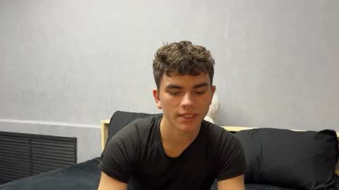 Snapshot of maxwoolf chatting on May 24, 4:45 pm Max online show from May 24, 4:45 pm