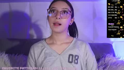 Snapshot of maxx_caprice chatting on July 1, 11:34 am gabby online show from July 1, 11:34 am