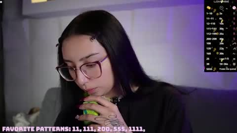 Snapshot of maxx_caprice chatting on August 1, 3:22 pm gabby online show from August 1, 3:22 pm