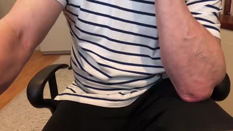 Max online show from February 10, 9:47 am