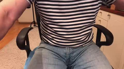 Max online show from December 15, 7:12 am