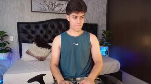 Snapshot of maxxicruz chatting on October 30, 4:58 am Maxxi online show from October 30, 4:58 am