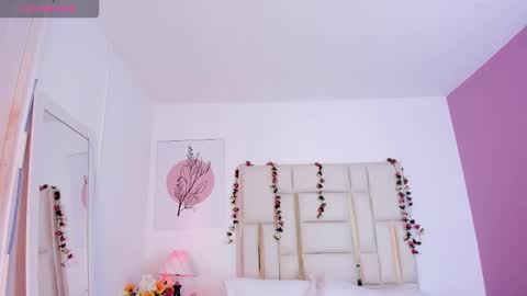 Snapshot of maxxine_vx chatting on November 9, 7:34 pm Valentina online show from November 9, 7:34 pm