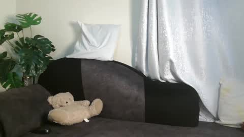 Snapshot of maxxinepetite chatting on October 1, 4:57 pm maxxinepetite online show from October 1, 4:57 pm