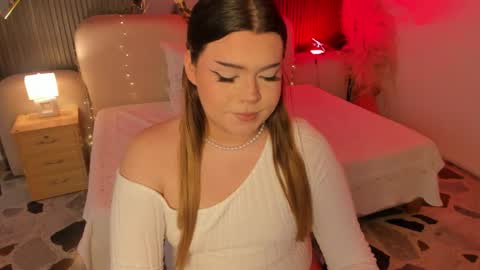 Maxine Minx online show from March 3, 11:10 pm