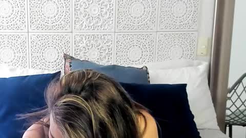 Snapshot of maxzy_star chatting on February 4, 8:38 pm Victoria online show from February 4, 8:38 pm