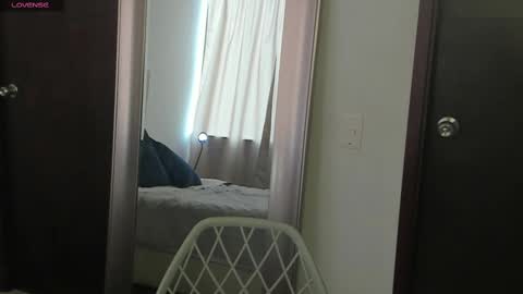 Snapshot of maxzy_star chatting on February 14, 9:32 pm Victoria online show from February 14, 9:32 pm