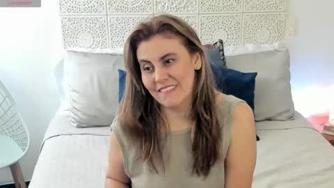 Snapshot of maxzy_star chatting on November 7, 7:03 pm Victoria online show from November 7, 7:03 pm