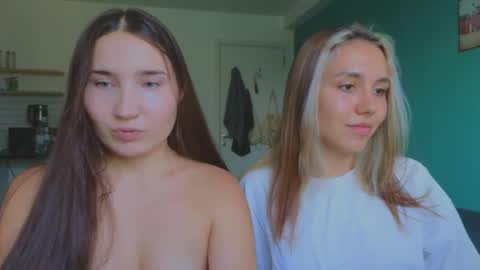 Dani and May online show from April 3, 10:02 am