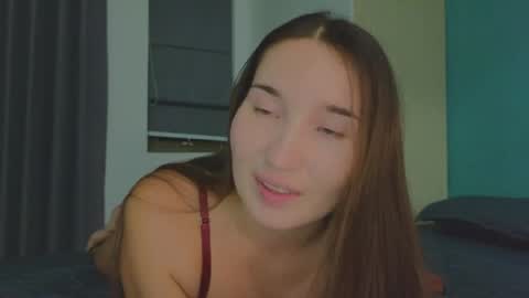 Snapshot of may_dani chatting on May 9, 12:10 pm Dani and May online show from May 9, 12:10 pm