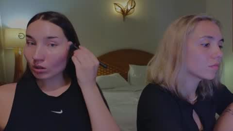 Dani and May online show from July 3, 10:21 am