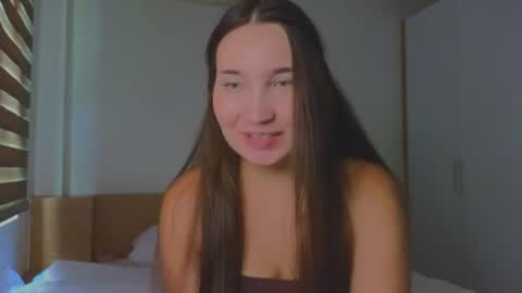 Dani and May online show from July 20, 9:12 am