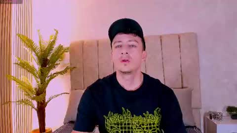 may lyonheart online show from July 14, 12:02 am
