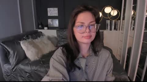 Maya online show from May 18, 2:34 pm
