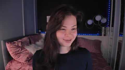 Maya online show from June 13, 2:26 pm