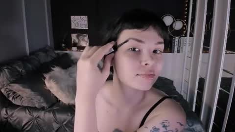 Maya online show from July 31, 2:16 pm
