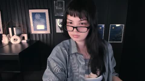 Maya online show from August 2, 2:15 pm
