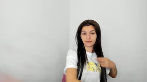 Maya online show from January 11, 4:56 pm