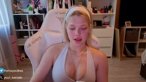 Maya online show from May 23, 3:12 am