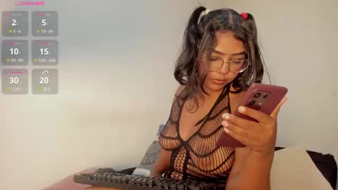 Snapshot of maya_graham_ chatting on July 14, 2:16 am Maya online show from July 14, 2:16 am