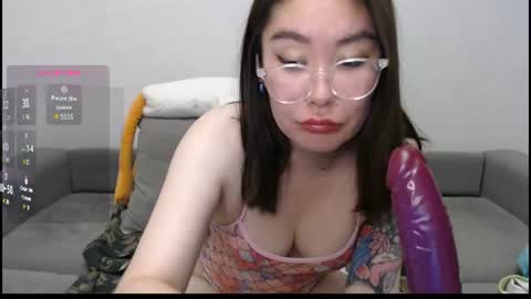 Snapshot of maya_kumashiro chatting on June 21, 10:01 pm maya_kumashiro online show from June 21, 10:01 pm
