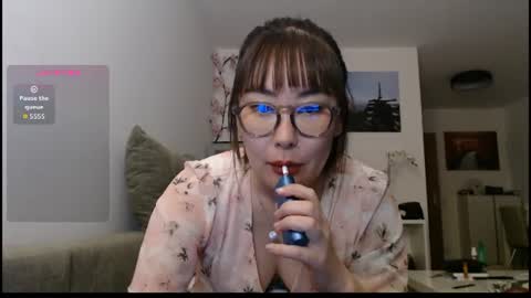 maya_kumashiro online show from July 20, 9:50 pm
