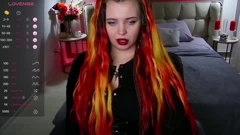 Maya Mils online show from January 25, 7:38 am