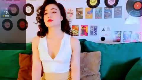 Snapshot of maya_rogerss chatting on May 6, 2:55 pm Maya online show from May 6, 2:55 pm