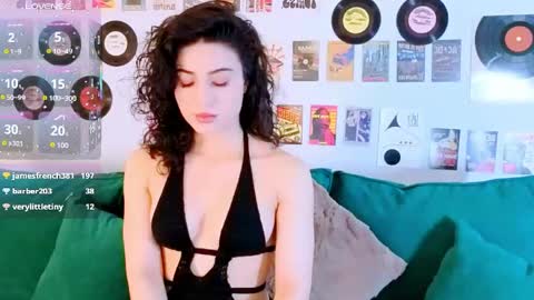 Snapshot of maya_rogerss chatting on May 24, 2:44 pm Maya online show from May 24, 2:44 pm