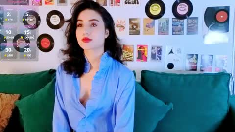 Snapshot of maya_rogerss chatting on May 29, 2:48 pm Maya online show from May 29, 2:48 pm