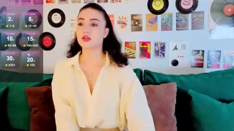 Snapshot of maya_rogerss chatting on June 16, 2:41 pm Maya online show from June 16, 2:41 pm