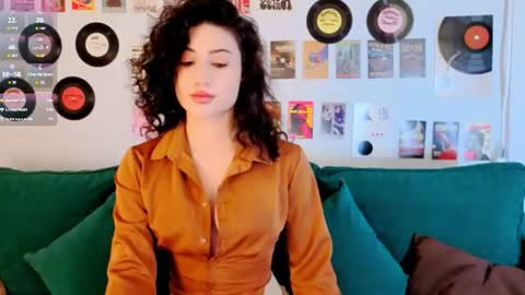 Snapshot of maya_rogerss chatting on July 21, 3:03 pm Maya online show from July 21, 3:03 pm