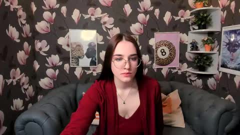maya_winters online show from May 6, 11:04 am