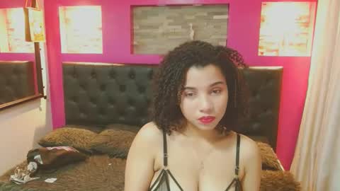 Maya online show from December 13, 2:54 am