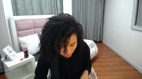 Maya online show from December 14, 3:18 am