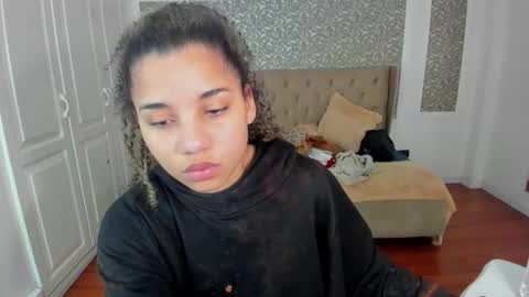 Maya online show from September 17, 2:02 am