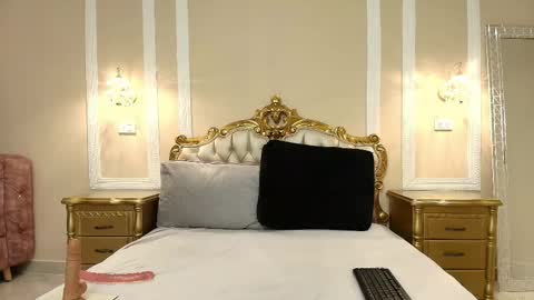 M A Y A  B A K E R online show from March 9, 8:24 pm