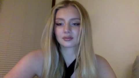mayaflirt online show from May 6, 8:25 pm