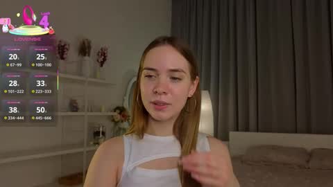 Snapshot of mayagreet chatting on October 6, 8:39 pm My name is Kara online show from October 6, 8:39 pm