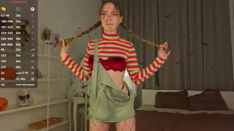 Snapshot of mayagreet chatting on October 30, 8:42 pm My name is Kara online show from October 30, 8:42 pm