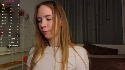 Snapshot of mayagreet chatting on November 3, 8:32 pm My name is Kara online show from November 3, 8:32 pm