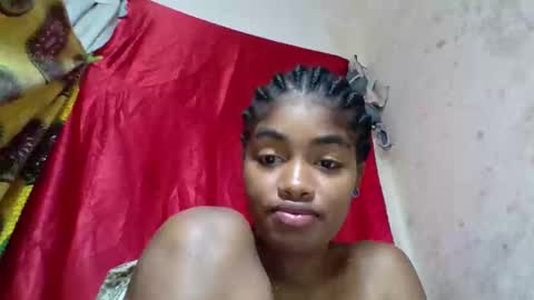 Snapshot of mayajadorelie chatting on December 5, 4:25 pm charlesia online show from December 5, 4:25 pm