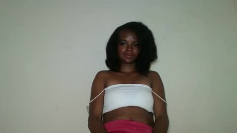 Snapshot of mayalabelle chatting on November 30, 3:21 am mayalabelle online show from November 30, 3:21 am