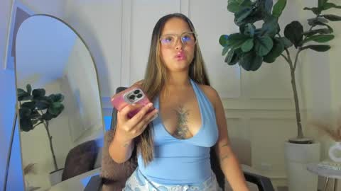 mayalee_ online show from May 21, 3:24 am