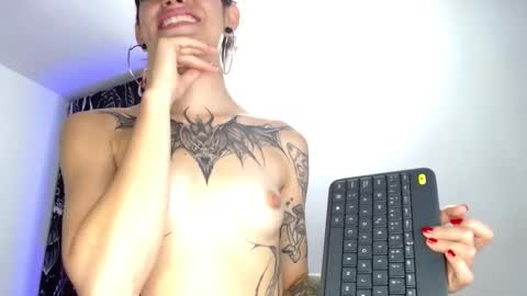 mayaredd online show from February 26, 6:37 am