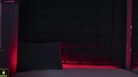 Maya online show from December 2, 10:31 am