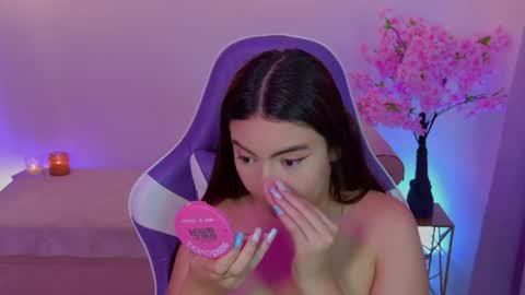Maya Vexx online show from June 9, 3:01 pm